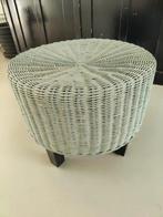 rotan poef, voetenbankje, kruk, Huis en Inrichting, Banken | Voetenbanken en Poefen, Ophalen, Minder dan 50 cm, Gebruikt, Rond