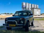 Lada Niva 1.7i 4x4 | 2010 | Groen | Dealer onderhouden, Auto's, Lada, Stof, Niva, Zwart, 11 km/l