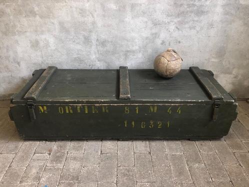 Grote lange houten legergroene legerkist | mortierkist 146cm, Huis en Inrichting, Woonaccessoires | Kisten, Gebruikt, Minder dan 50 cm