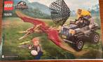 Lego Jurasic World 75926 “Dino Achtervolging”, Kinderen en Baby's, Speelgoed | Duplo en Lego, Ophalen of Verzenden, Zo goed als nieuw