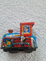 RETRO BLIKKEN OPWINDBAAR LOCOMOTIEFJE MET, Ophalen of Verzenden