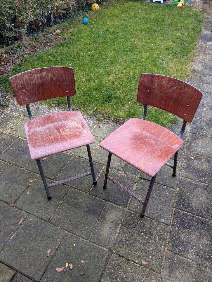 Twee industriële stoelen, Huis en Inrichting, Stoelen, Gebruikt, Twee, Hout, Metaal, Bruin, Ophalen