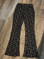 Colourful Rebel flared pants paarse bloem, maat S, Kleding | Dames, Broeken en Pantalons, Paars, Ophalen of Verzenden, Zo goed als nieuw