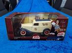 Te k : Ford V 8 Delivery Truck  Pepsi Cola . Prijs 45 euro, Hobby en Vrije tijd, Modelauto's | 1:18, Ophalen of Verzenden, Zo goed als nieuw