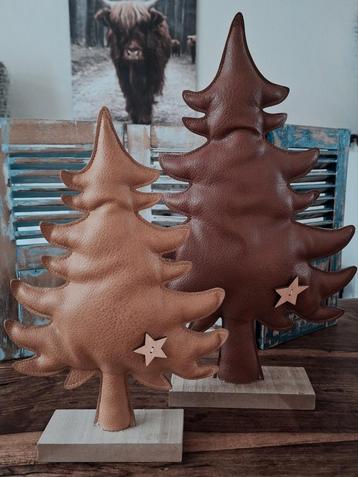 Nep leren kerstboom okergeel roestbruin  beschikbaar voor biedingen