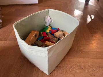 diverse Blokken naturel en gekleurd 149 stuks beschikbaar voor biedingen