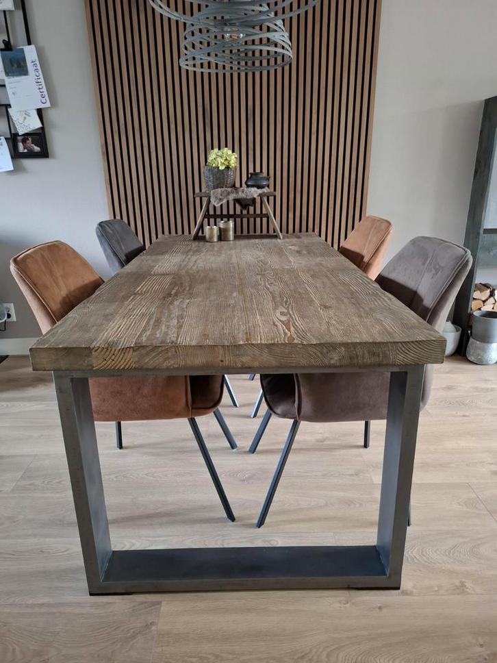 Mooie gave eethoek met 4 hele nette stoelen., Huis en Inrichting, Complete eetkamers, Zo goed als nieuw, 4 tot 6 stoelen, Ophalen