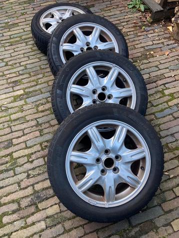 Jaguar s-type winterset Michelin 205 55 16 beschikbaar voor biedingen