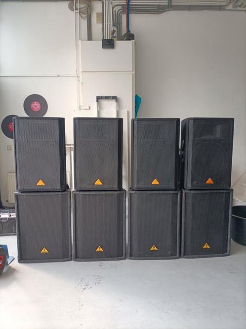 Behringer VP1520 en B1520 lege boxen met crossover., Audio, Tv en Foto, Luidsprekers, Zo goed als nieuw, Front, Rear of Stereo speakers