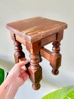 Vintage houten plantentafeltje plantenstandaard, Verzamelen, Retro, Ophalen of Verzenden, Huis en Inrichting