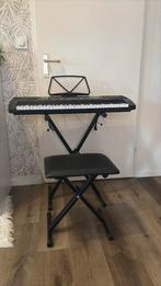 Áengus keyboard, Muziek en Instrumenten, Keyboards, 61 toetsen, Zo goed als nieuw, Met standaard, Ophalen