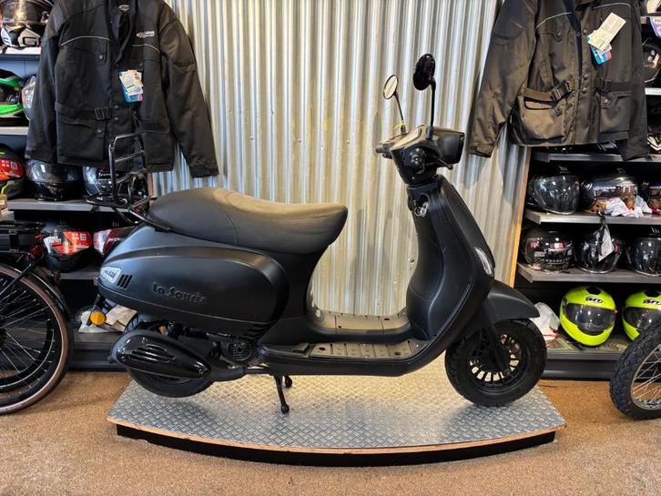 Lasouris Sourini Rs 25km, Fietsen en Brommers, Snorfietsen en Snorscooters, Zo goed als nieuw, Overige merken, Benzine, Ophalen of Verzenden