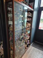 Vitrinekast met beeldjes collectie, Met deur(en), 100 tot 150 cm, Ophalen of Verzenden, Zo goed als nieuw