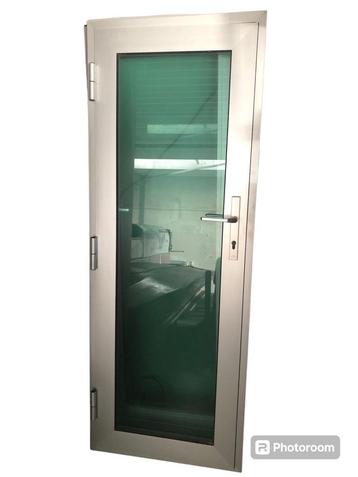 NIEUWE DEUR MET INBOUWFRAME beschikbaar voor biedingen