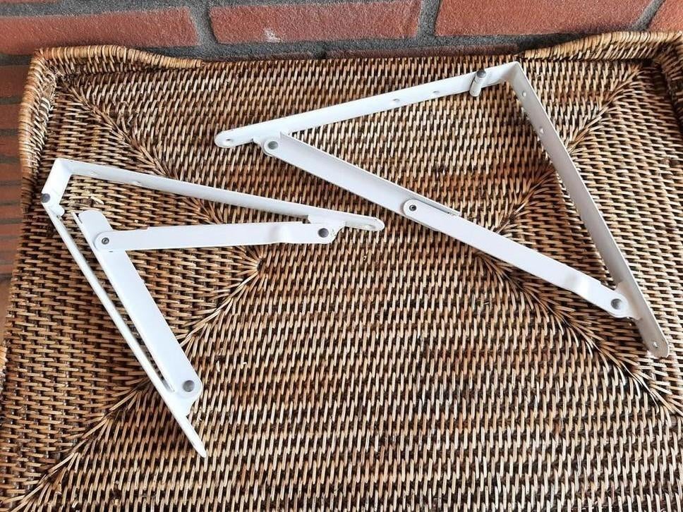 Opvouwbar plankdrager wit 30cm bij 30cm., Ophalen of Verzenden, Zo goed als nieuw, Minder dan 50 mm, Overige typen