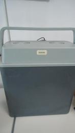 Te koop mooie koelbox   12 volts, Caravans en Kamperen, Koelboxen, Ophalen of Verzenden, Zo goed als nieuw, Koelbox, Elektrisch