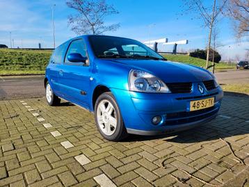 Renault Clio 1.2 55KW 2006 Blauw beschikbaar voor biedingen