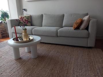 Mooie 3 zits bank met twee hoezen beschikbaar voor biedingen