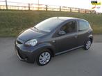Toyota Aygo Toyota ayco 1.0 benzine 5 deurs airco 128.000km, Auto's, Voorwielaandrijving, Euro 5, Gebruikt, 4 stoelen