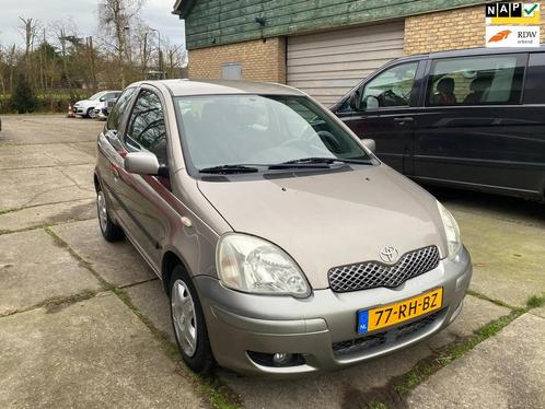 Toyota Yaris 1.3 VVT-i met airco, keurige Dealerauto met NAP, Auto's, Toyota, Bedrijf, Te koop, Yaris, ABS, Airbags, Airconditioning