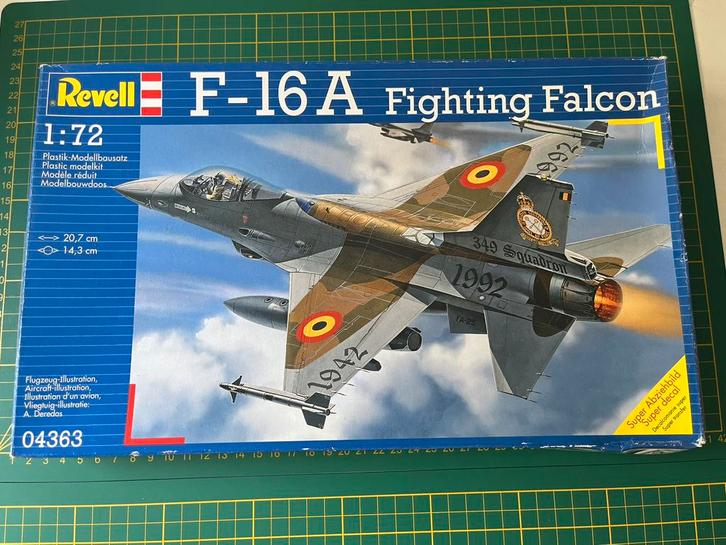 Revell 1/72 F-16A Fighting Falcon met KLU decals, Hobby en Vrije tijd, Modelbouw | Vliegtuigen en Helikopters, Zo goed als nieuw