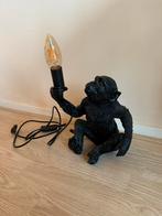 Zwarte Apen Lamp - Eyecatcher!, Huis en Inrichting, Lampen | Vloerlampen, Ophalen of Verzenden, Zo goed als nieuw, Kunststof, Minder dan 100 cm