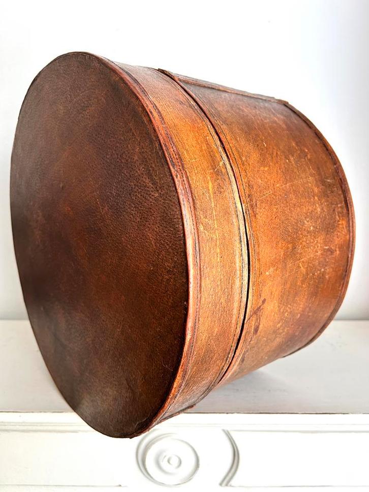Vintage grote hoedendoos hout en leer 36x23 cm, Antiek en Kunst, Curiosa en Brocante, Ophalen
