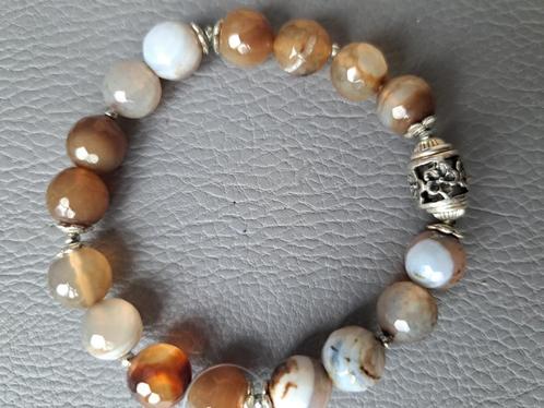 595 edelsteen armband Agaat facet geslepen 10mm, Sieraden, Tassen en Uiterlijk, Armbanden, Nieuw, Elastiek, Met edelsteen, Ophalen of Verzenden