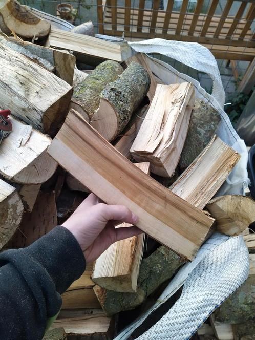 Gekloofd haardhout, essen en kersen mix, Tuin en Terras, Haardhout, Blokken, Essenhout, Minder dan 3 m³, Ophalen