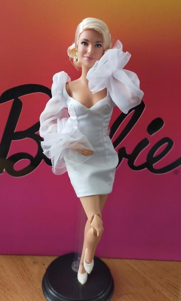 Barbie ooak Time for Baileys...... 🍸, Verzamelen, Poppen, Zo goed als nieuw, Ophalen of Verzenden