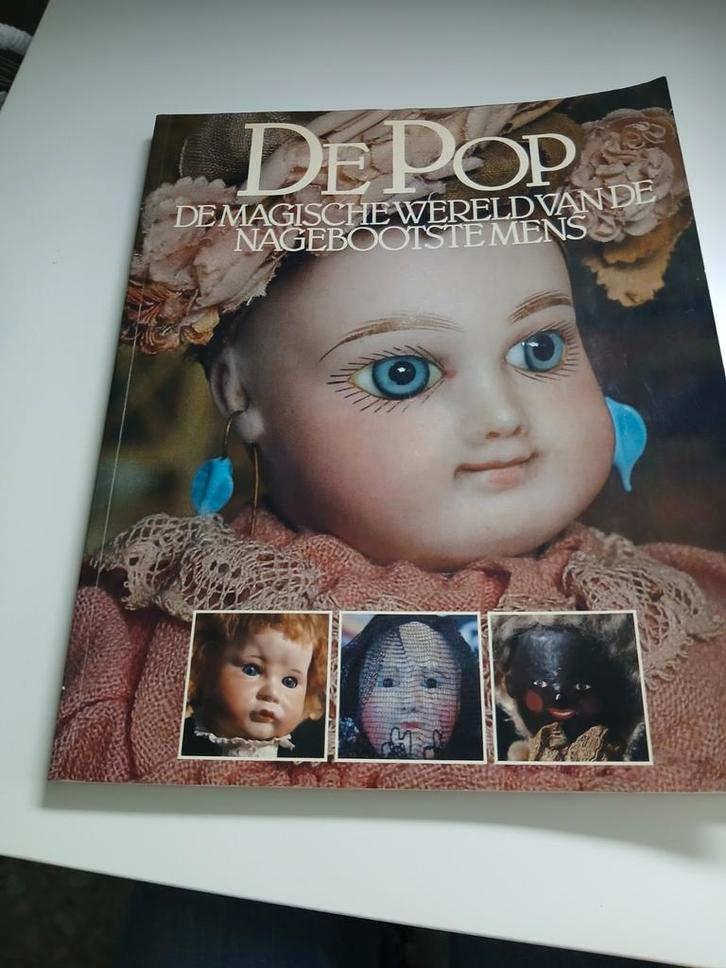 De Pop - Magische Wereld van de Nagebootste Mens, Boeken, Hobby en Vrije tijd, Zo goed als nieuw, Overige onderwerpen, Ophalen of Verzenden