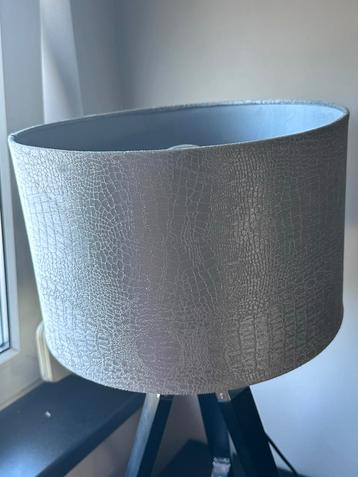 Grijze Croco Velvet lampenkap beschikbaar voor biedingen