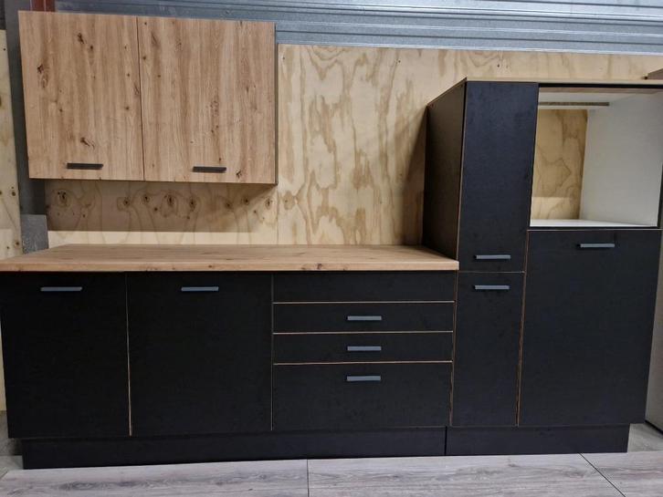 keuken zwart wit nieuw softclose apothekerkast mdf blad SALE, Huis en Inrichting, Keuken | Complete keukens, Nieuw, Enkelwandige keuken