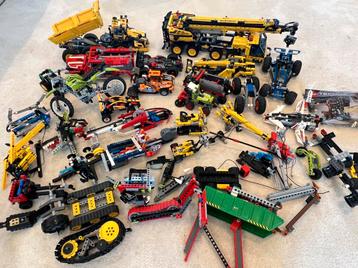 LEGO Technic heel veel technisch lego beschikbaar voor biedingen