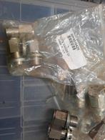 Triumph onderdelen, bv nieuwe lange wielmoeren., Ophalen of Verzenden, Nieuw, Triumph