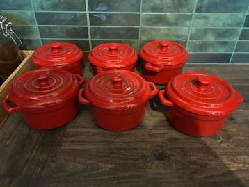 6 Rode Vincelli Pannetjes 2017 met Deksel beschikbaar voor biedingen