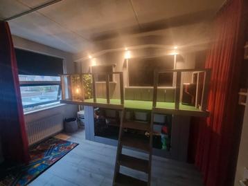 Uniek Bedhuis/ hoogslaper beschikbaar voor biedingen