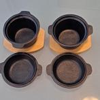 Twee Mini Gietijzeren Stoofpotjes met Gietijzeren Deksels, Gietijzer, Nieuw, Pannenset, Ophalen of Verzenden