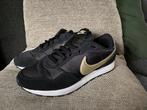 NIKE sneakers 38,5 valt als 37 2x gedragen nieuwstaat, Zwart, Nike, Ophalen of Verzenden, Sneakers of Gympen