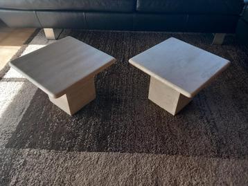 2 travertin salontafels / bijzettafels beschikbaar voor biedingen
