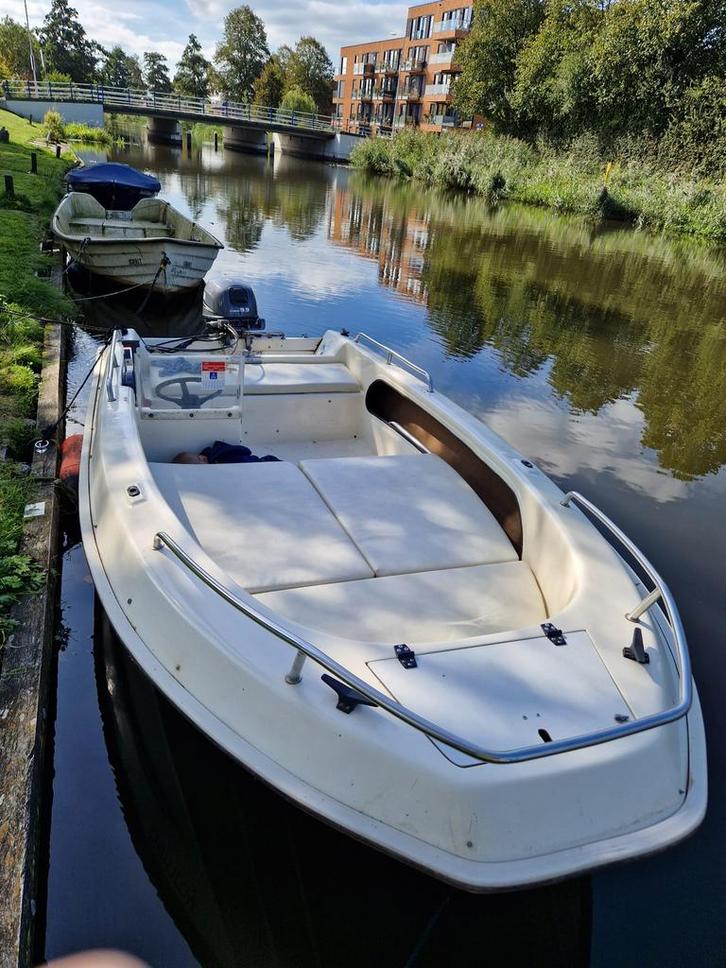 Zeer Stabiele Consoleboot met 9.9 pk Yamaha 4takt en trailer, Watersport en Boten, Motorboten en Motorjachten, Zo goed als nieuw