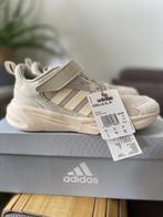 Nieuwe Adidas sneakers, Kinderen en Baby's, Kinderkleding | Schoenen en Sokken, Adidas, Meisje, Sportschoenen, Nieuw