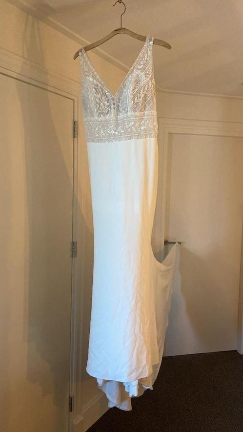 Trouwjurk Sincerity - wit - met sluier, sleep en glitter, Kleding | Dames, Gelegenheidskleding, Gedragen, Overige typen, Maat 36 (S)