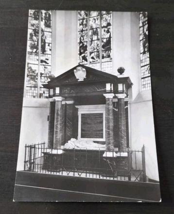 Delft - Oude Kerk - Grafmonument Piet Hein (Hippolytuskerk)  beschikbaar voor biedingen