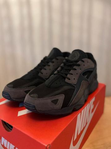 Nike Huarache Runner 45 Black Ash - Anthracite beschikbaar voor biedingen