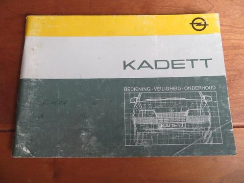 Instructieboek Opel Kadett, Kadett GSi, Kadett Caravan 1985, Auto diversen, Handleidingen en Instructieboekjes, Ophalen of Verzenden