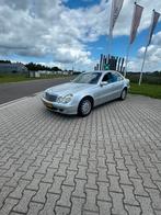 Mercedes-Benz E-Klasse 2.1 CDI E200 Sedan AUT 2004 Grijs, Auto's, Automaat, 4 cilinders, 1535 kg, 122 pk