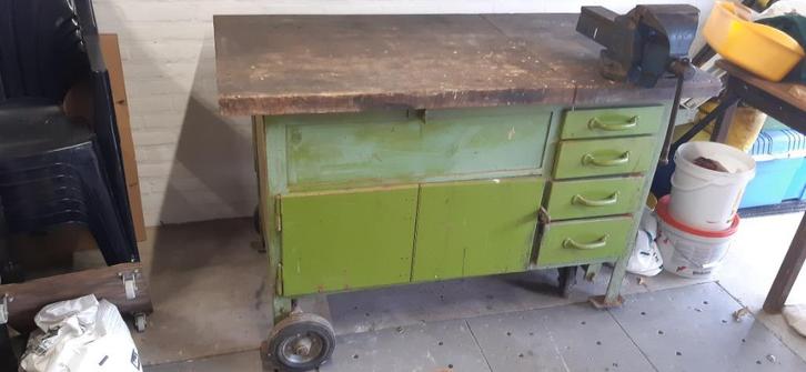 Werkbank verrijdbaar, met zware bankschroef! Bekbreedte 150, Doe-het-zelf en Verbouw, Werkbanken, Gebruikt, 70 tot 120 cm, Bankschroef