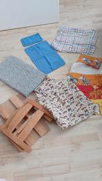 IKEA poppenbed met extra lakentjes, Kinderen en Baby's, Speelgoed | Poppen, Ophalen of Verzenden, Gebruikt, Babypop