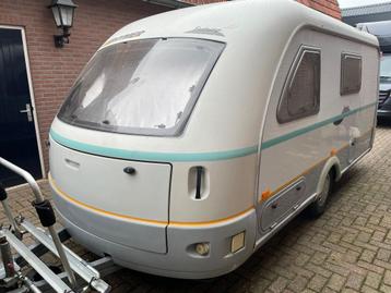 Wilt u uw caravan inruilen voor een Engels bureau of kast beschikbaar voor biedingen